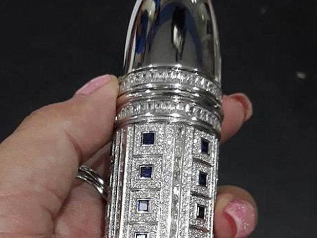 Avustralyalı mücevher tasarımcısından 2 bin pırlantalı vibratör