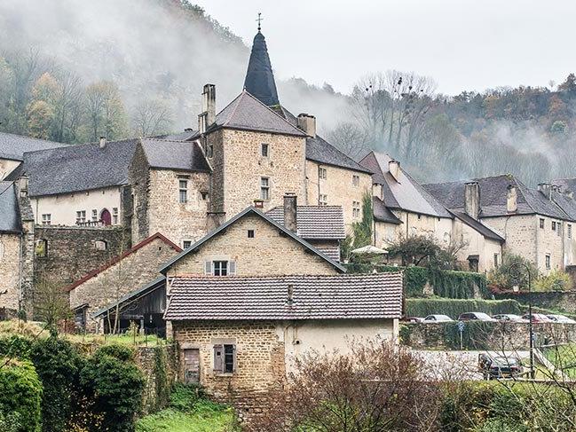 Fransa’nın doğası ve tarihi ile meşhur gizemli cennetleri
