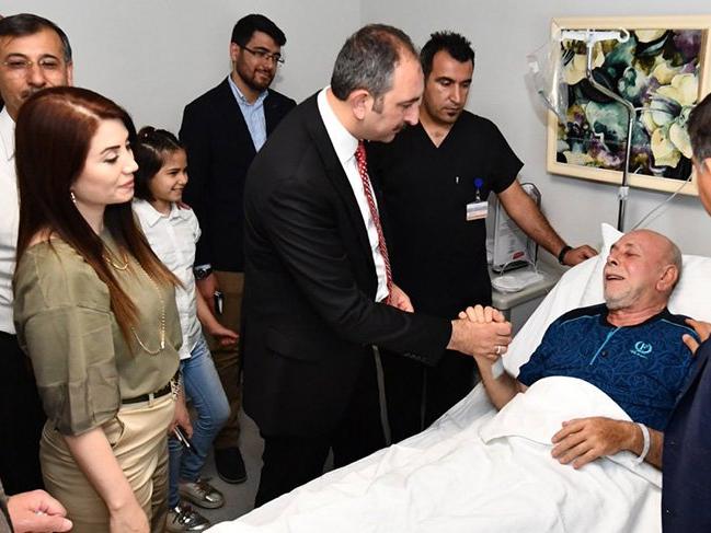 Adalet Bakanı Gül'den tepki çeken hastane paylaşımı