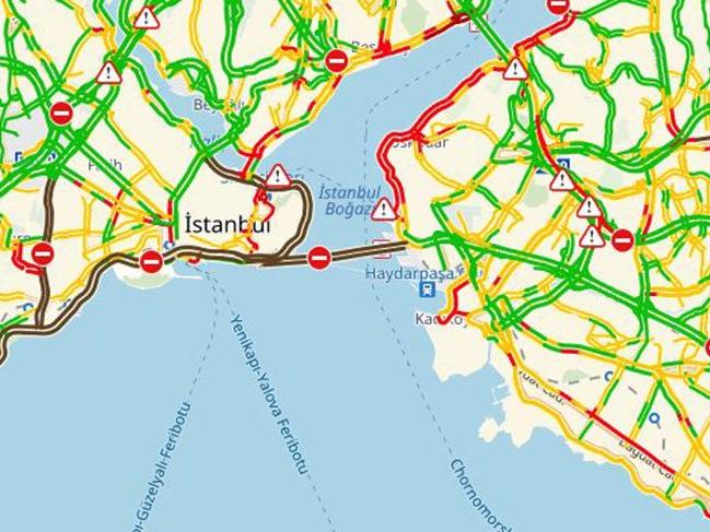 İstanbul'da trafik durumu... Bayram dönüşü çileye dönüştü