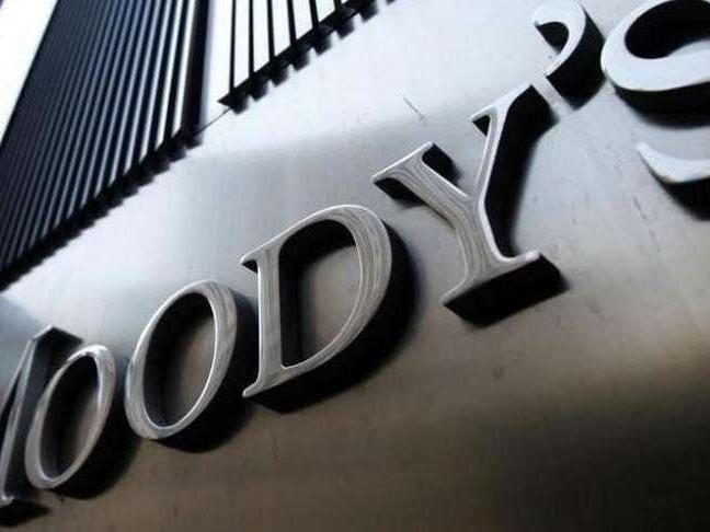Moody's 17 bankanın notunu düşürdü