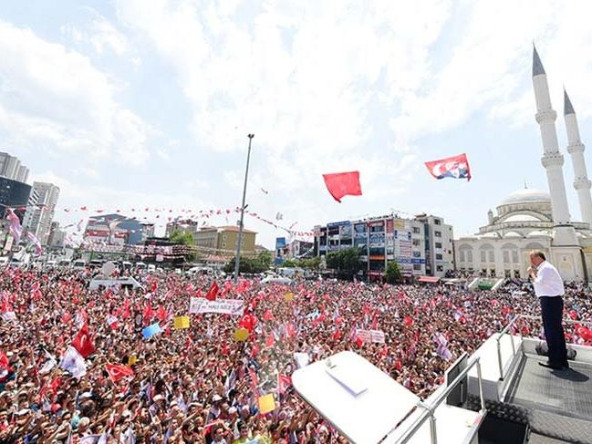 İnce'den Erdoğan'a: Esenyurt'ta 66 kişilik sınıflar var