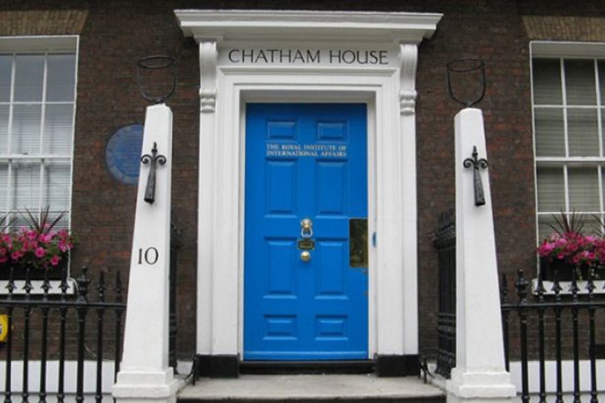 Londra merkezli Chatham House veya diğer adıyla Kraliyet Uluslararası İlişkiler Enstitüsü 1920’de kuruldu. Güncel meseleleri analiz eden kuruluş, kâr amacı gütmeyen düşünce kuruluşu olarak faaliyet gösteriyor. 