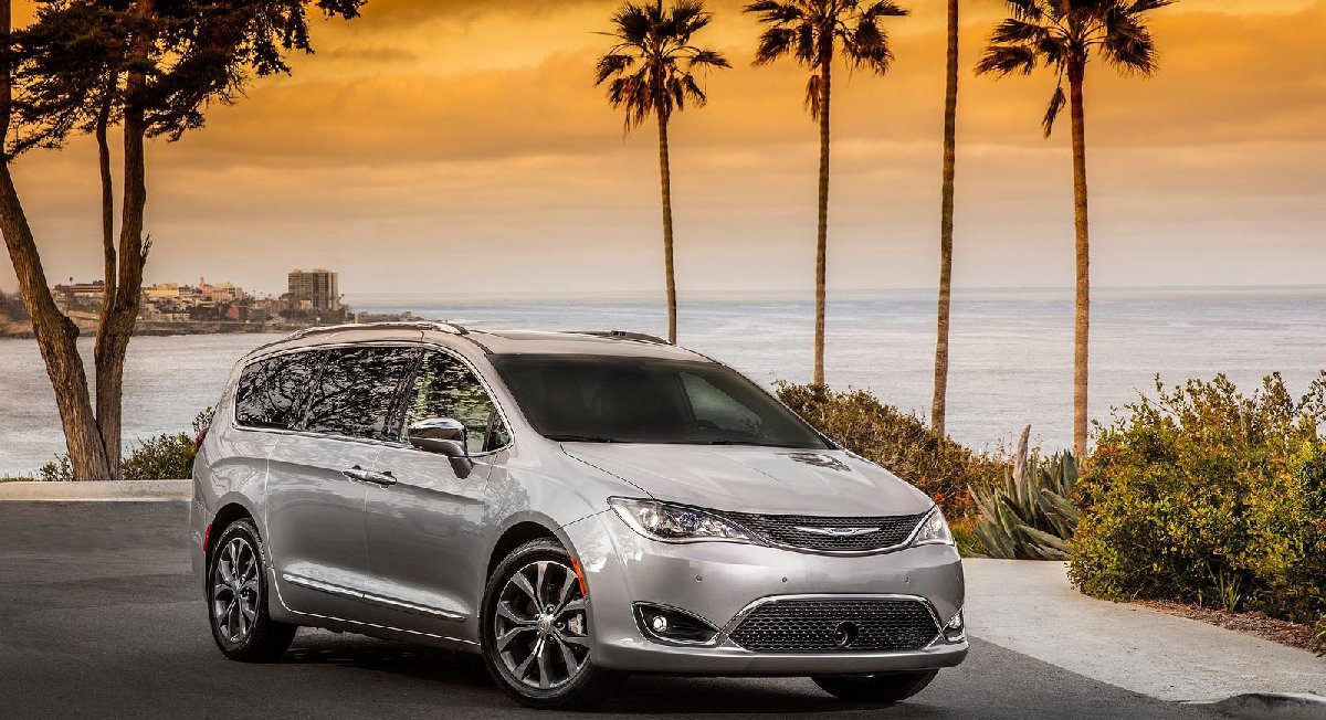 Chrysler markasının en çok dikkat çeken modeli Pacifica.