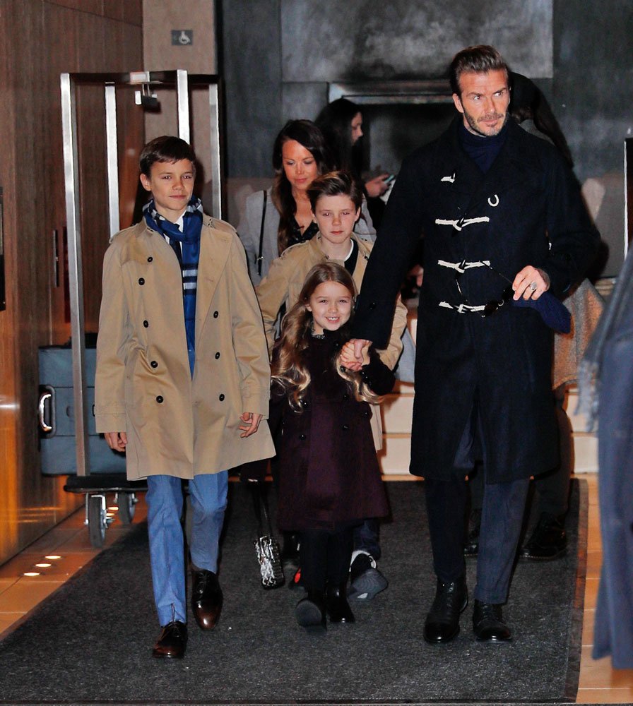 David Beckham çocukları ile birlikte...