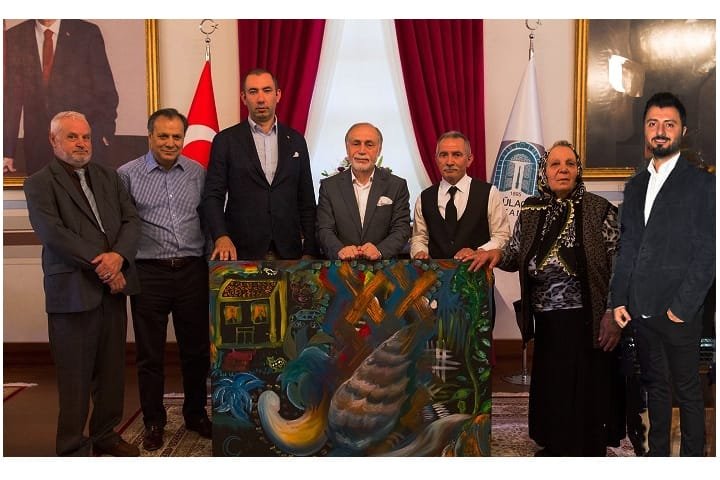 Ressam Berkan Baycan'ın Darülaceze sakinleri ile birlikte yaptığı 'Geçmişin Çocukları' isimli tabloyu Azure Grup Yönetim Kurulu Başkanı Erkan Gül, satın aldı. 