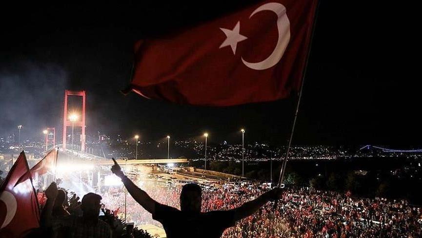 Saat saat Türkiye'nin kara gecesi: 15 Temmuz 2016