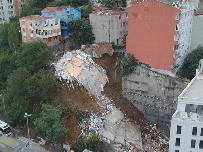 Beyoğlu Belediyesi Sütlüce'de çöken binayla ilgili açıklama yaptı