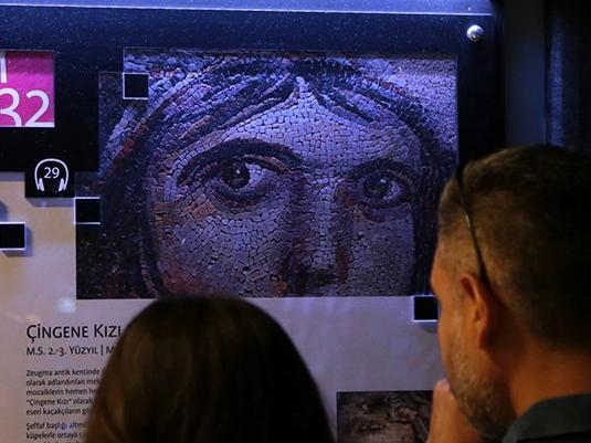 'Çingene Kızı' mozaiği ile ünlü Zeugma Müzesi'ne ziyaretçi akını