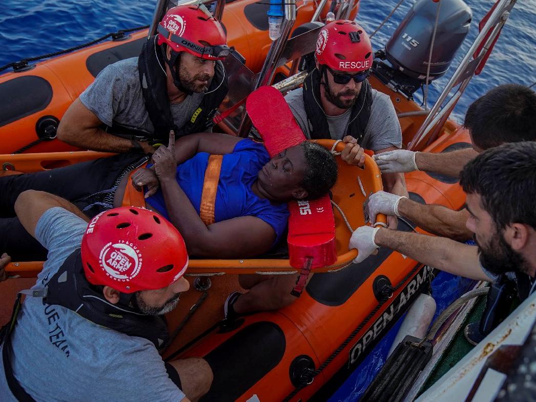 Dünyaca ünlü sporcu mülteciler için kurtarma operasyonunda