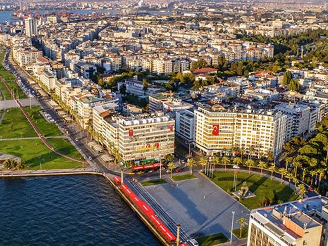 Bakan Kurum İzmir'de riskli bina yüzdesini açıkladı