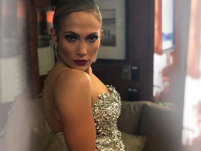 Jennifer Lopez: Erkek 33 yaşından gençse gereksiz ve kullanışsız