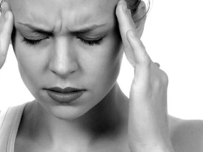 Migren nedir? Migrenin nedenleri, belirtileri ve tedavi yolları