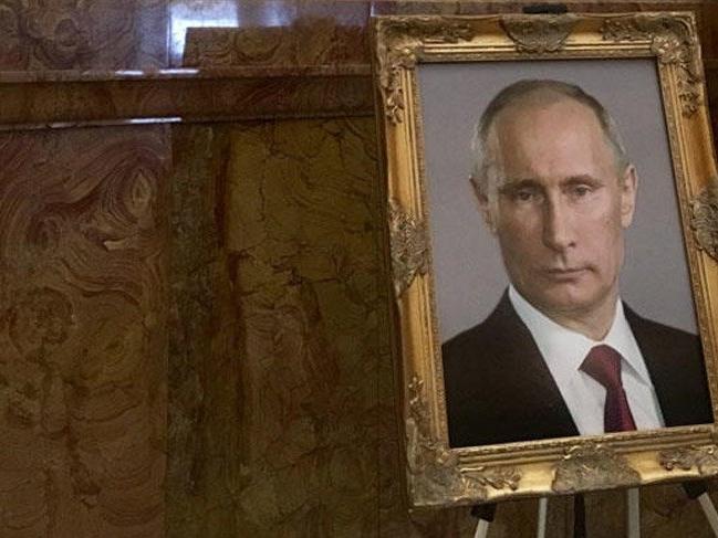 Putin'in resmi ABD'yi karıştırdı