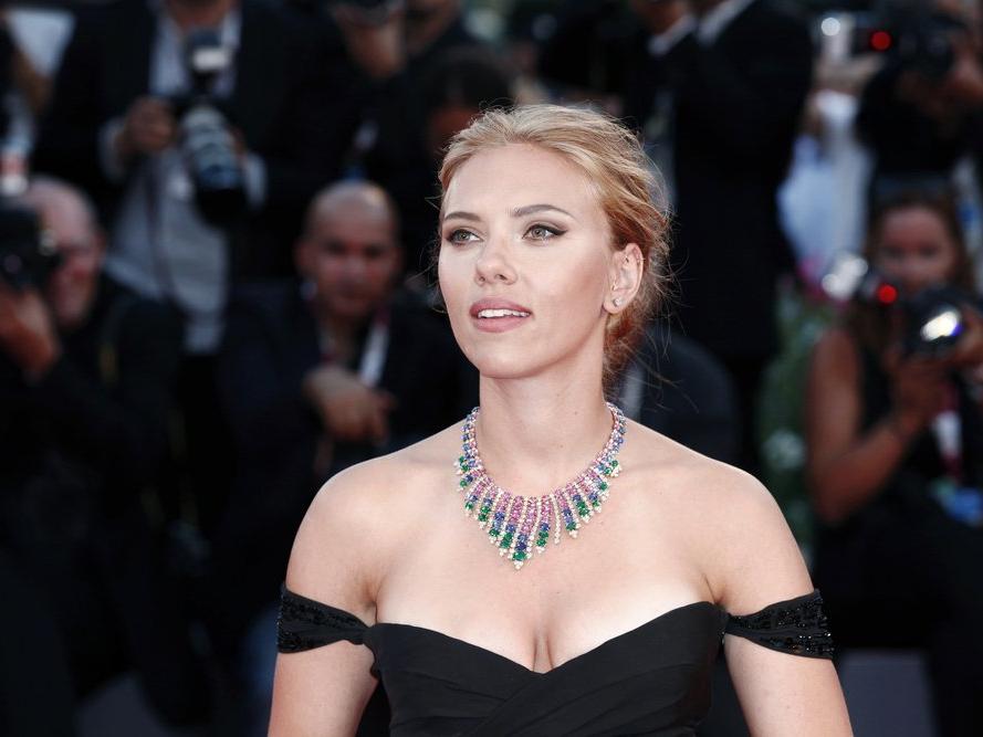 Scarlett Johansson tepkiler nedeniyle transseksüel rolünden  ayrıldı