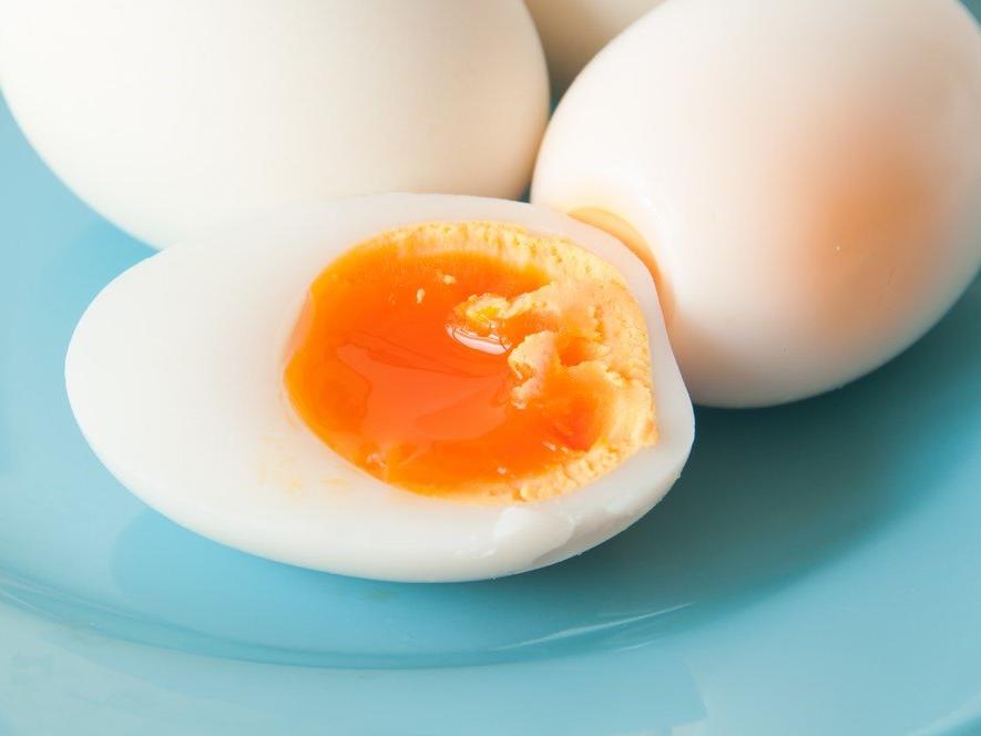 Pişmiş yumurta eski haline nasıl geri döndürülür?