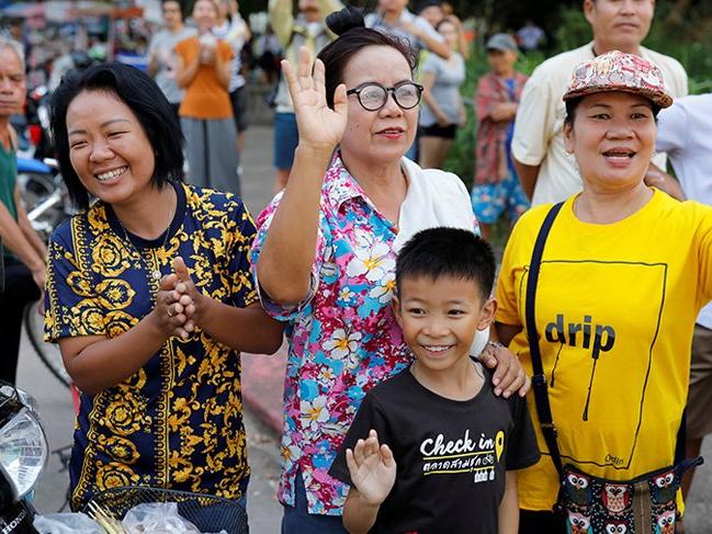 Tayland'da çocukların hepsi kurtarıldı