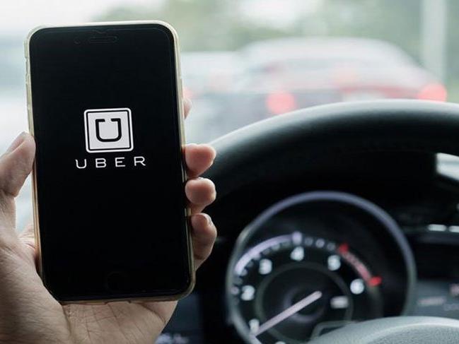 İspanya'da taksicilerden uber isyani!