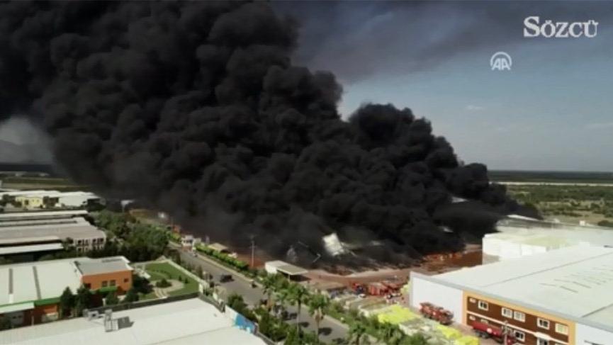 Antalya'daki fabrikada büyük yangın
