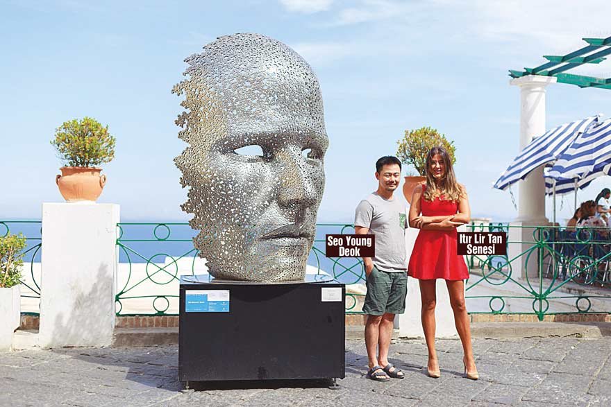Güney Koreli sanatçı Seo Young Deok’un eserleri adanın önemli noktalarında sergilenecek.