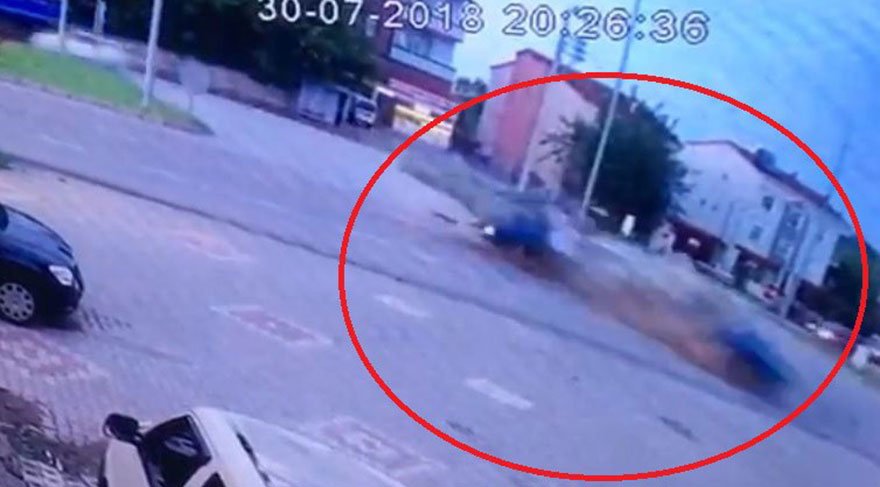 Kaza anı kameralara da yansıdı