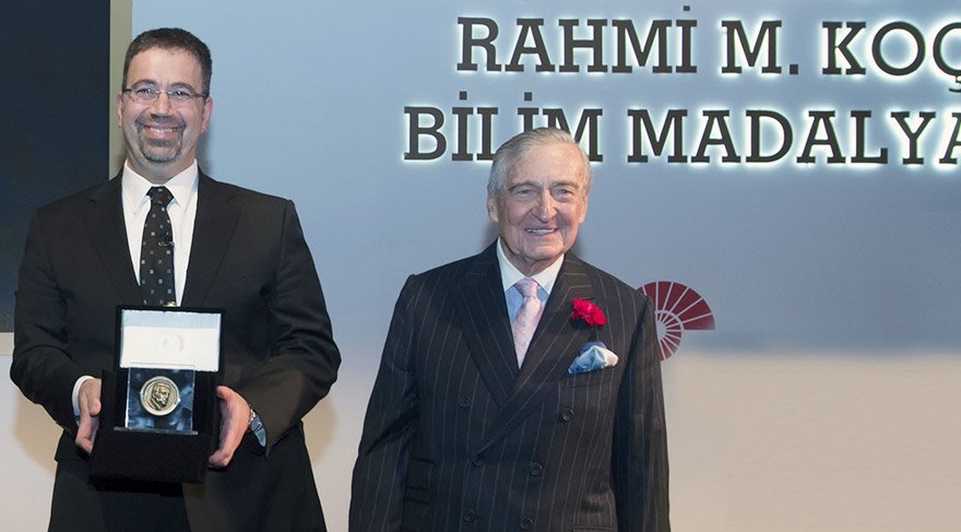 Acemoğlu Rahmi Koç bilim madalyası ödülünün sahibi olmuştu. Fotoğraf/Depo Photos
