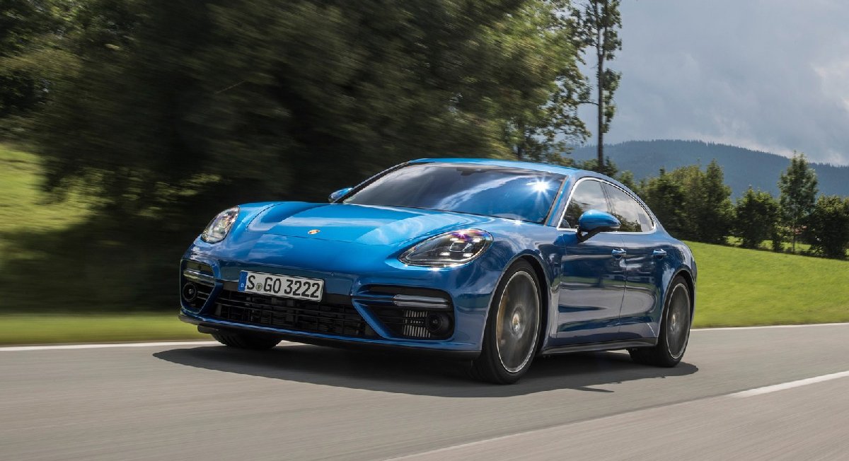 porsche-panamera-2017-1600-0f-kopya