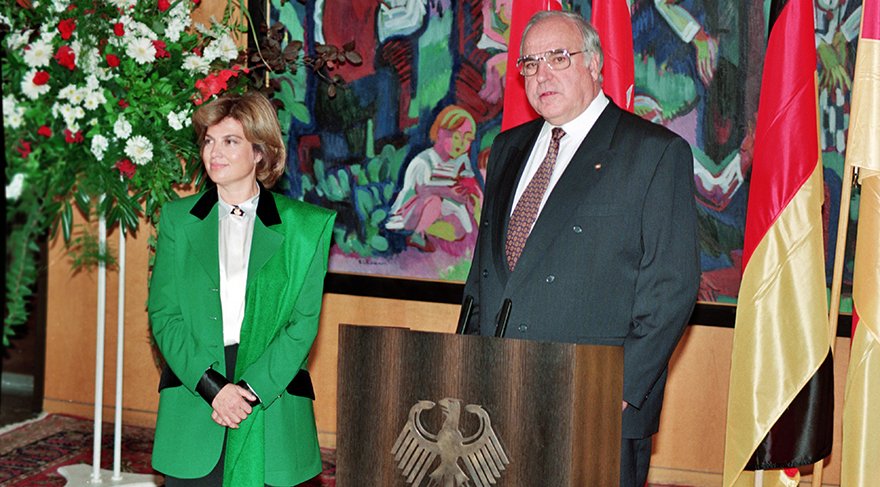 5 Aralık 1995 tarihinde dönemin Başbakan'ı Tansu Çiller ile Almanya Başbakanı Helmut Kohl görüşmüştü. Çiller görüşme sonrasında Gümrük Birliği konusunda tam destek aldığını açıklamıştı.