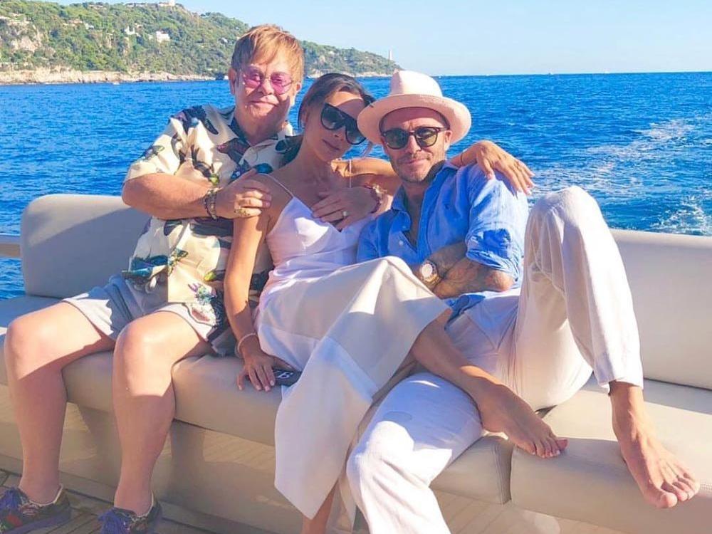 Beckham ve John aileleri tatilde