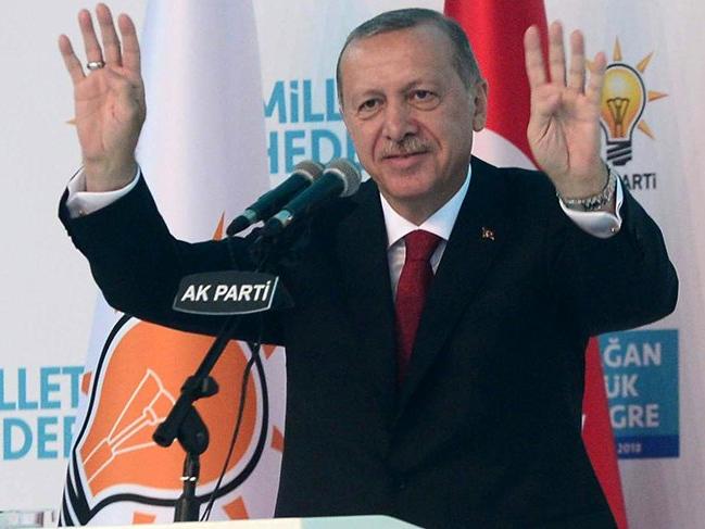 Cumhurbaşkanı Erdoğan yeniden AKP Genel Başkanı seçildi