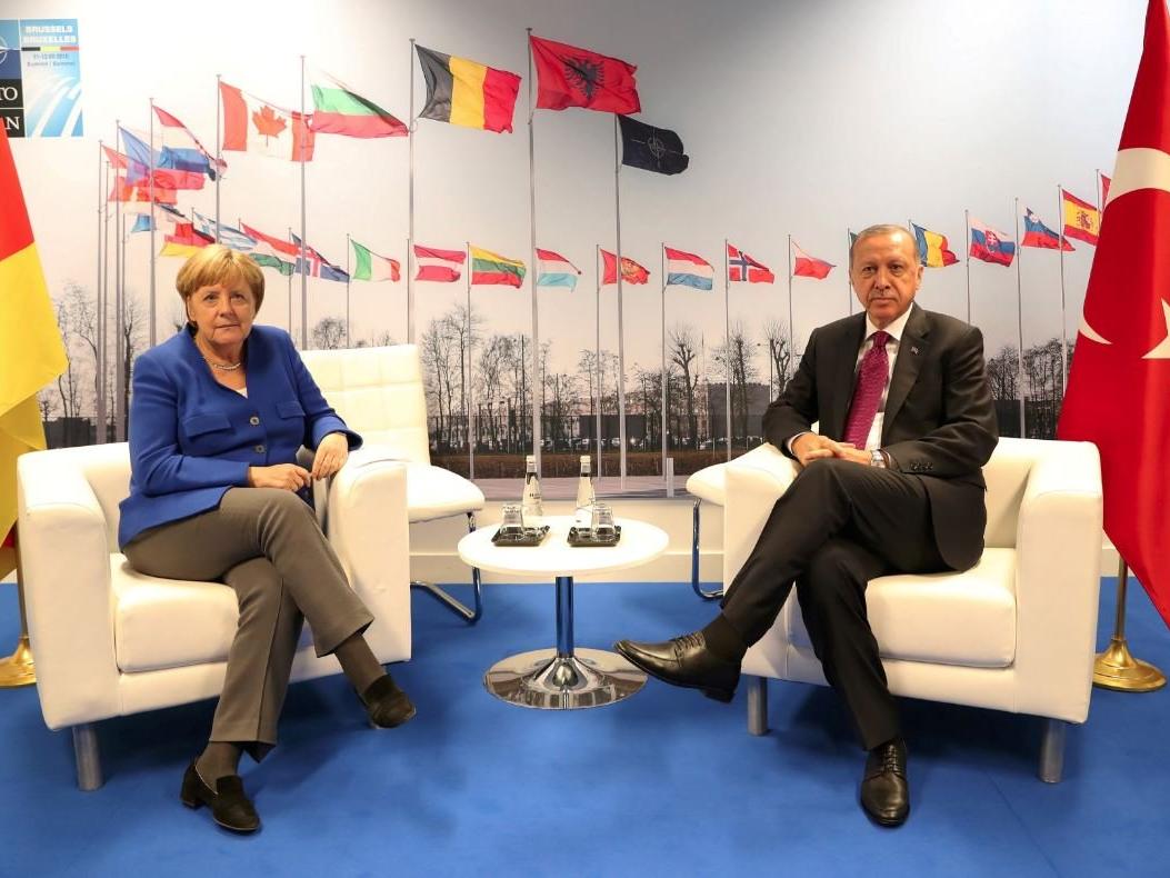 Erdoğan ile Merkel'in görüşeceği konular belli oldu