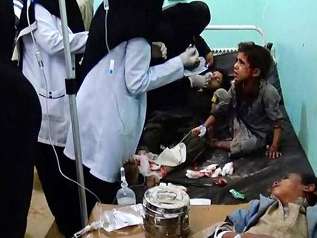 Yemen'de okul otobüsü bombalandı: 43 ölü