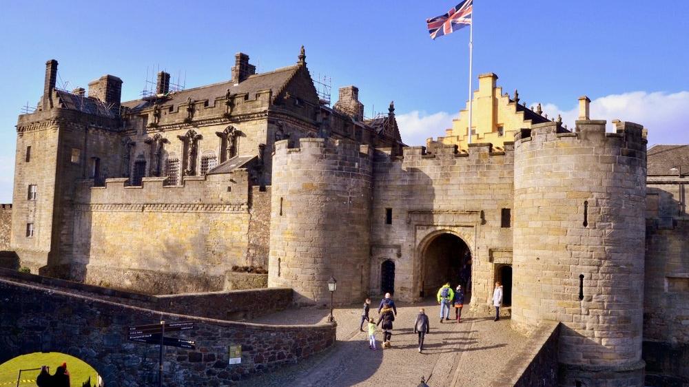 shutterstock_1039504153_16_9_1534924446