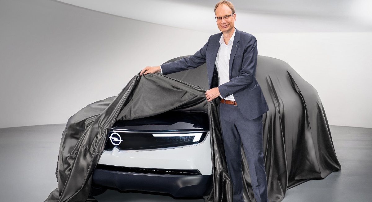 michael-lohscheller-opel-gt-experimental-503970-kopya