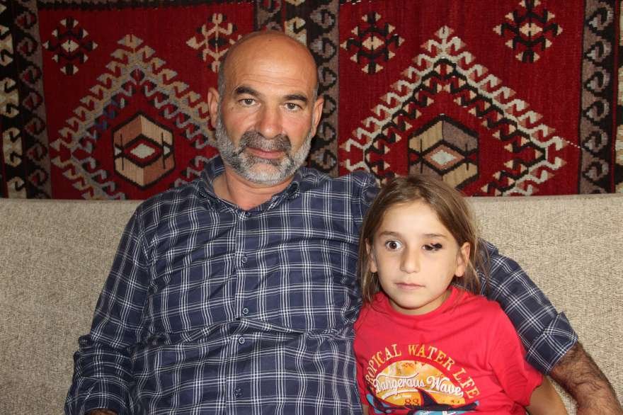 hayvanlarla temas eden ve vücudunda yaralar çıkan aynı aileden 3 kişi tedavi altına alındı. Foto: İHA