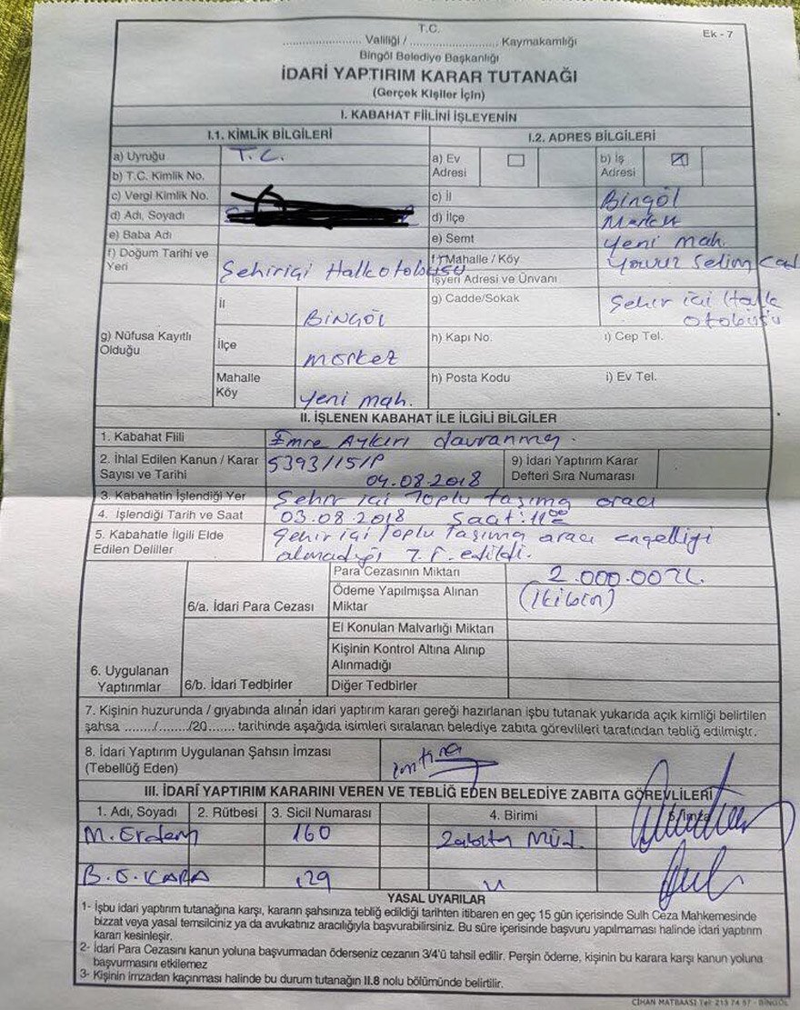 Zabıta şoföre ceza kesti. DHA