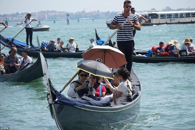 Venedik'te bu hafta ölçülen en yüksek hava sıcaklığı 38.7 derece.