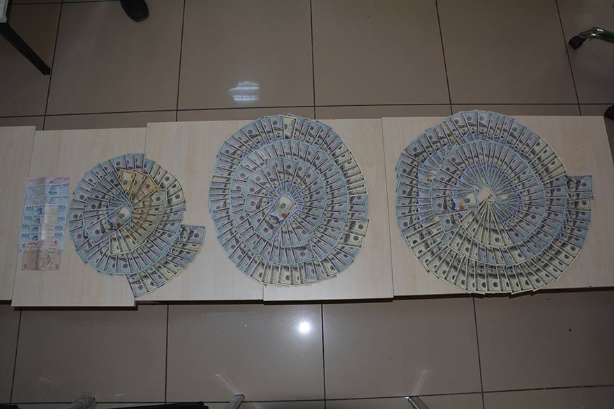 Eylem için gelen Suriyeli teröristler örgütün finansında kullanılan paralarla yakalandılar