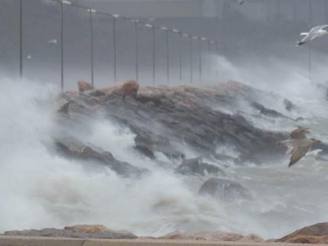İstanbul ve İzmir için yeni fırtına uyarısı! Meteoroloji'nin son tahminleri korkuttu...