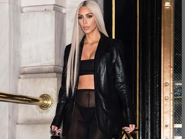 Kim Kardashian dolar baskılı kombini ile partiye gitti