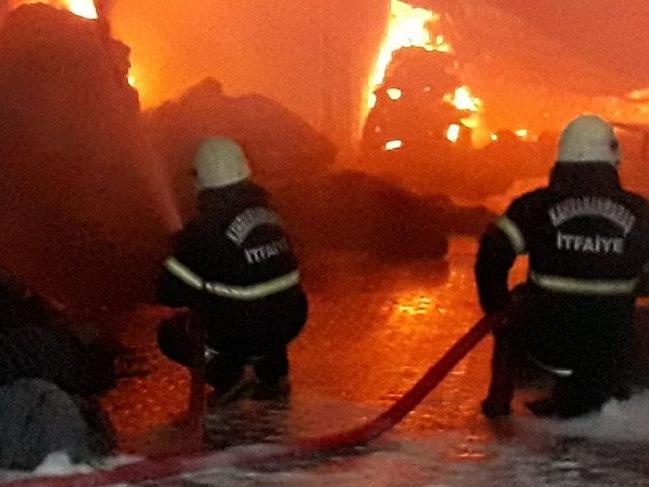 Kahramanmaraş'ta fabrika yangını! Bazı işçiler hastaneye kaldırıldı