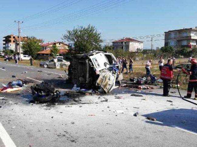 Sakarya'da 7 kişinin öldüğü kazada sürücü tutuklandı