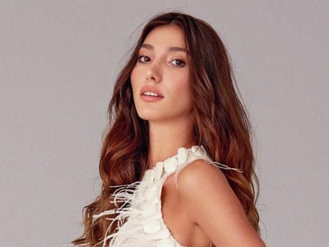 Miss Turkey birincisi Şevval estetikli çıktı!