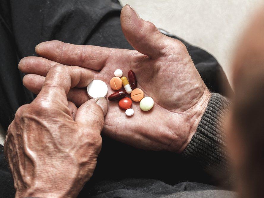 Aspirin'in 70 yaşın üstündekilere zararlı olduğu iddiası