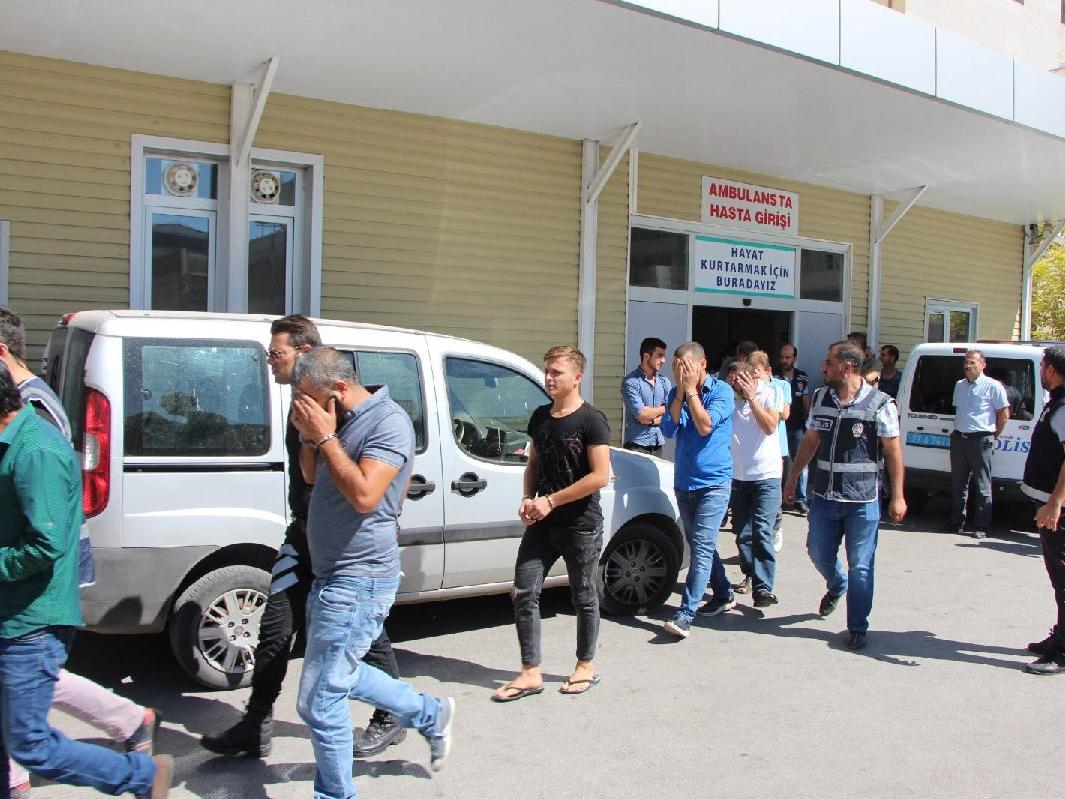 Gaziantep’te 'Kırmızı Kart' operasyonu: 24 gözaltı