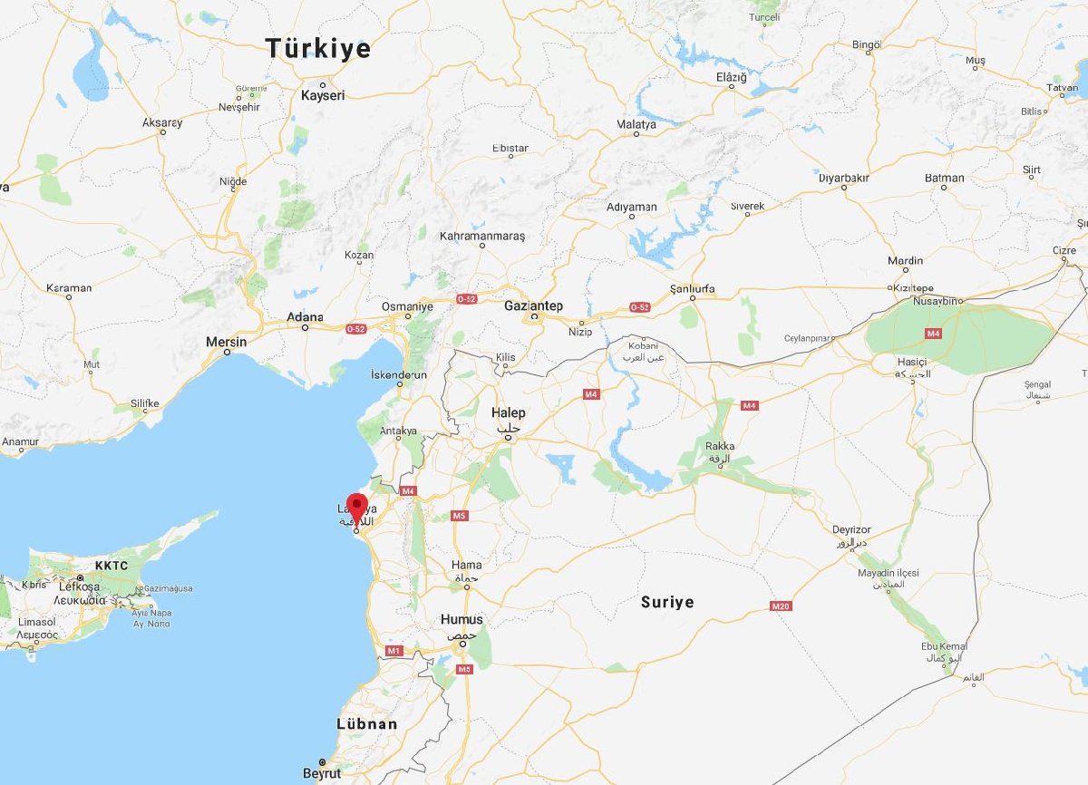 Rusya tarafından yapılan açıklamada, uçağın Türkiye sınırına yakın olan Lazkiye civarında Akdeniz'e düşmüş olabileceği ifade edildi.