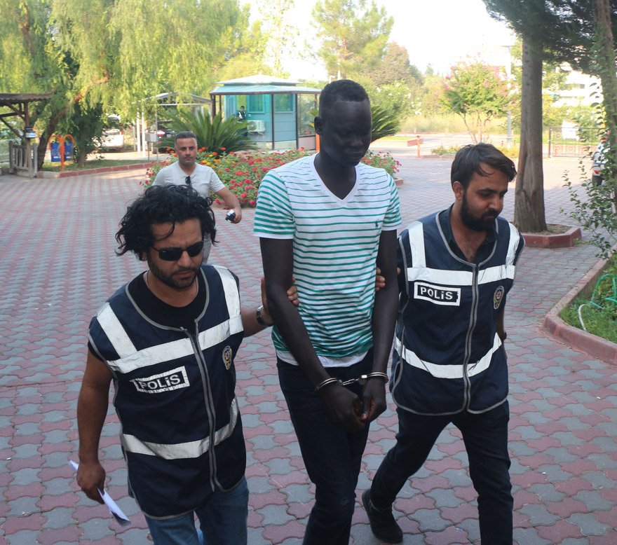 Sudan vatandaşı zanlı tutuklanarak cezaevine konuldu. DHA