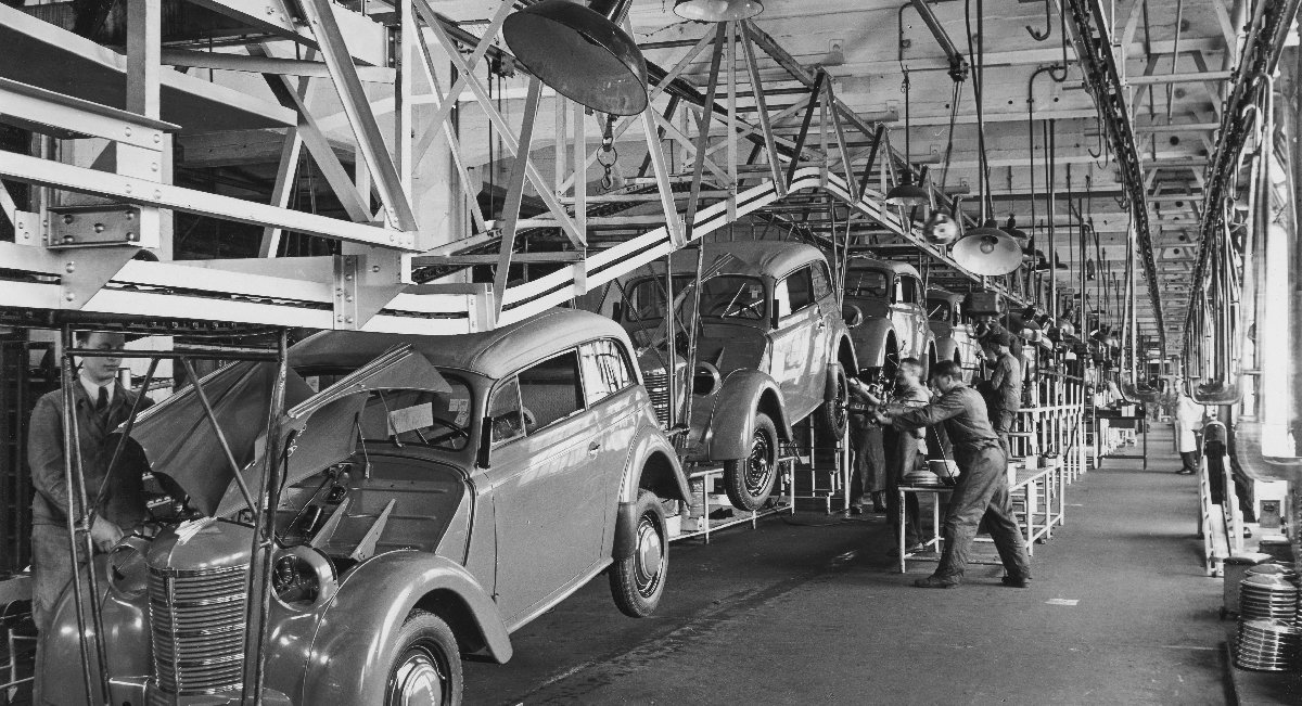 1938 yılı Opel fabrikası montaj hattı.