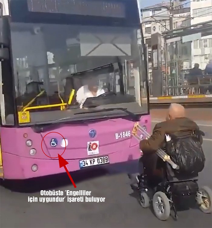 Otobüsün önünde engelliler için uygun olduğunu gösteren işaret buluyor. 