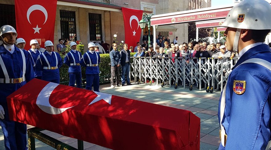 Eskişehirli Jandarma Uzman Çavuş Neşet Gök'ün cenazesi memleketinde son yolculuğuna uğurlandı. Foto: İHA
